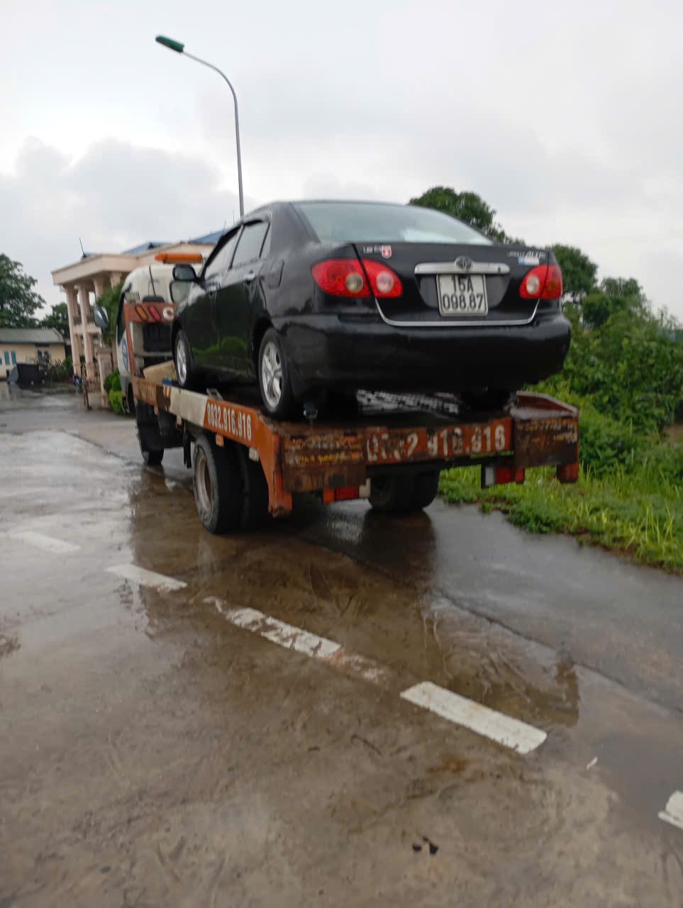 Hướng dẫn cách cứu hộ xe bị ngập nước