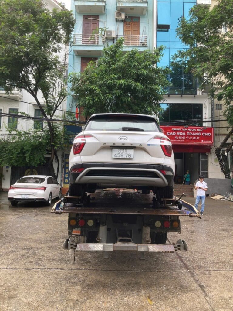 Cứu hộ xe ô tô hết ắc quy